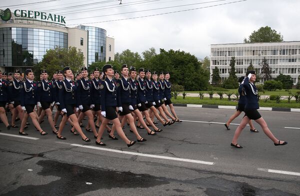 Vojna parada u Moskvi povodom 72. godišnjice pobede u Velikom otadžbinskom ratu, na Dan pobede, 9. maj 2017. Vojna parada u Moskvi povodom 72. godišnjice pobede u Velikom otadžbinskom ratu, na Dan pobede, 9. maj 2017. - Sputnik Srbija