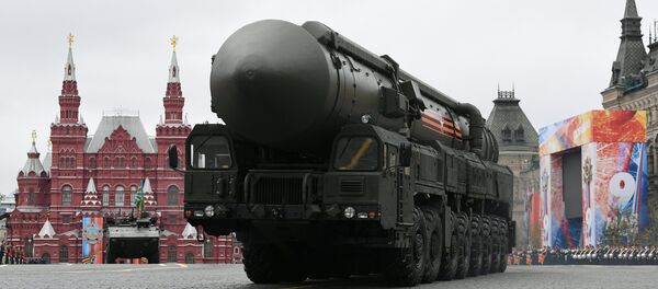 РС-24 јарс на војној паради у Москви поводом 72. годишњице победе у Великом отаџбинском рату, на Дан победе, 9. мај 2017. РС-24 јарс на војној паради у Москви поводом 72. годишњице победе у Великом отаџбинском рату, на Дан победе, 9. мај 2017. - Sputnik Србија