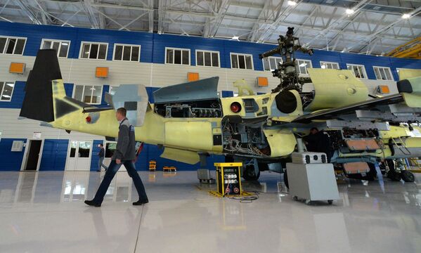 Dom ruskih „aligatora“: Gde se sastavljaju moćni jurišni helikopteri Ka-52 - Sputnik Srbija