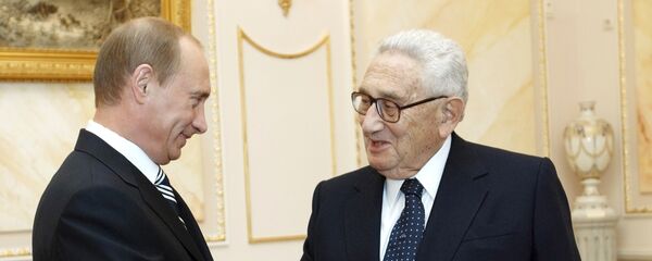 Владимир Путин и Хенри Кисинџер - Sputnik Србија