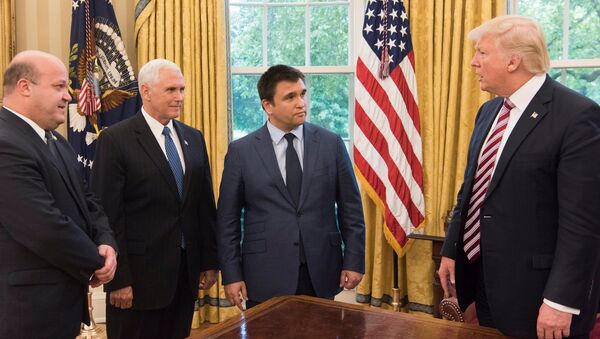 Potpredsednik SAD Majkl Pens, ministar inostranih poslova Ukrajine Pavel Klimkin i predsednik SAD Donald Tramp na sastanku u Beloj kući - Sputnik Srbija