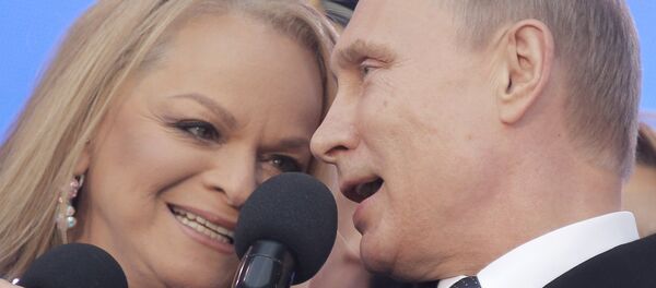 Vladimir Putin peva Vladimir Putin peva - Sputnik Srbija