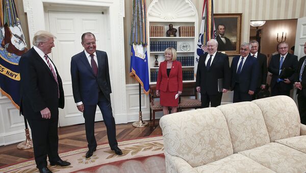 Donald Tramp i Sergej Lavrov u Beloj kući - Sputnik Srbija