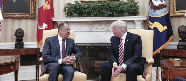 Сергеј Лавров и Доналд Трамп у Вашингтону Сергеј Лавров и Доналд Трамп у Вашингтону - Sputnik Србија