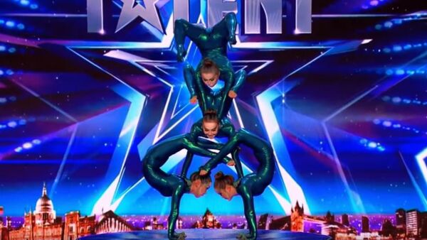 Ruske akrobatkinje u britanskom Talentu - Sputnik Srbija