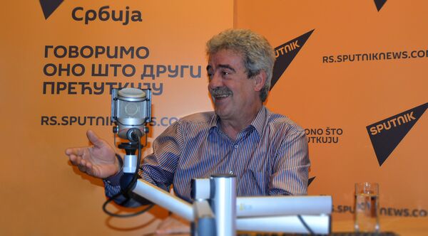 Момир Булатовић у студију Спутњика Момир Булатовић у студију Спутњика - Sputnik Србија