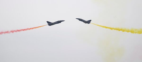 Kineski lovci J-10 - Sputnik Srbija