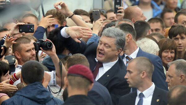 Predsednik Ukrajine Petro Porošenko nakon vojne parade na proslavi Dana nezavisnosti u Kijevu - Sputnik Srbija