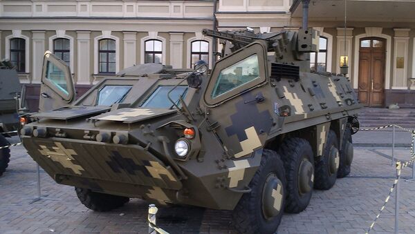 Ukrajinski oklopni transporter BTR-4E na izložbi povodom Dana branilaca Ukrajine - Sputnik Srbija