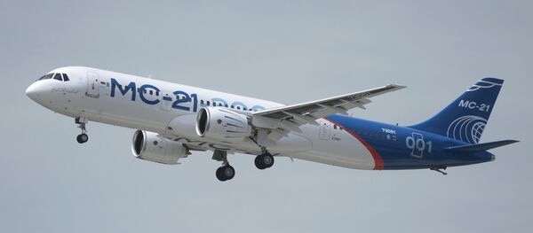 Prvi let novog ruskog putničkog aviona MS-21 - Sputnik Srbija