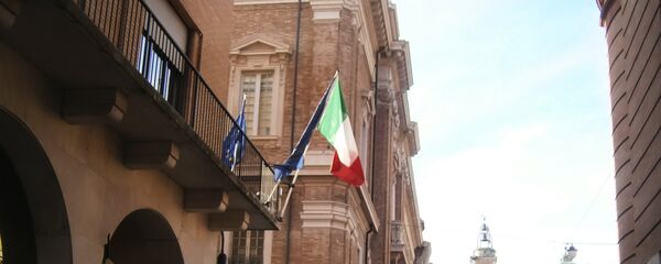 Италијанска застава у Равени Италијанска застава у Равени - Sputnik Србија