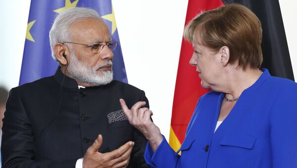 Premijer Indije Narendo Modi i kancelarka Nemačke Angela Merkel - Sputnik Srbija