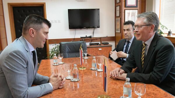 Ministar odbrane Zoran Đorđević i ambasador RF u Beogradu Aleksandar Čepurin - Sputnik Srbija