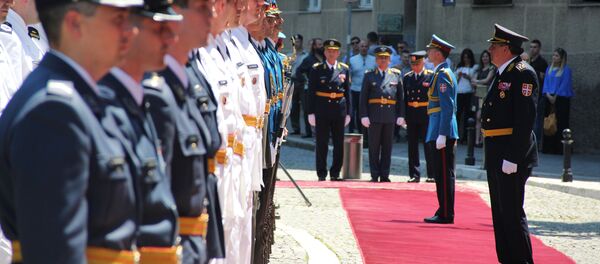 Начелник Генералштаба Љубиша Диковић врши смотру Војске Србије. - Sputnik Србија