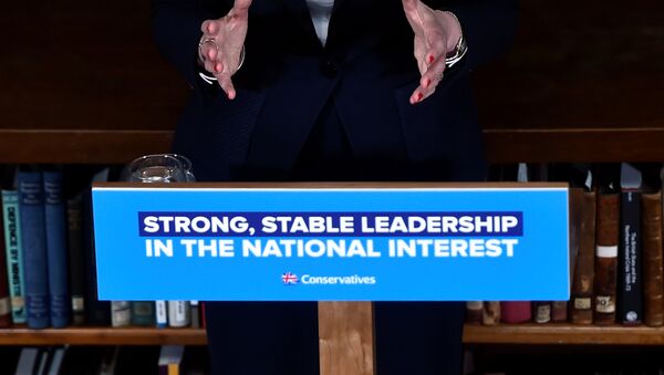 Премијерка Велике Британије Тереза Меј током предизборне кампање у Лондону - Sputnik Србија