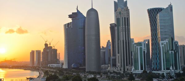 Noćni pogled na Dohu, prestonicu Katara Noćni pogled na Dohu, prestonicu Katara - Sputnik Srbija