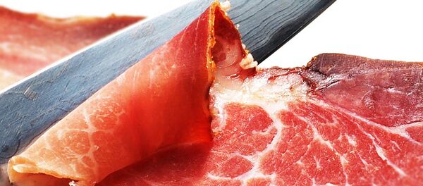 Сечење шунке. - Sputnik Србија