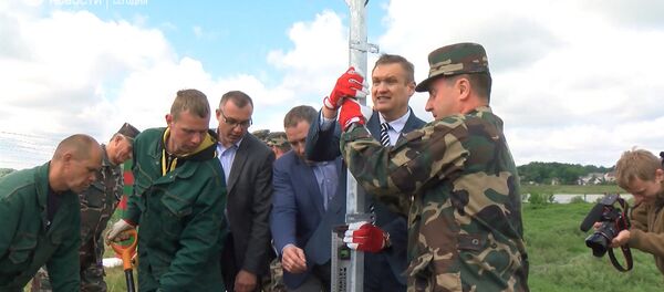 SERBIA_Stroitelьstvo zabora na granice Litvы s Rossieй - Sputnik Srbija