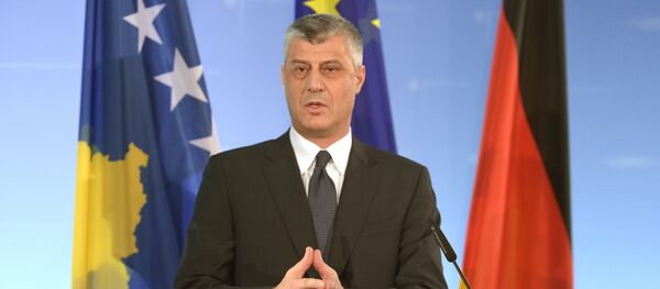 Хашим Тачи поред застава тзв.Косова , ЕУ и Немачка - Sputnik Србија