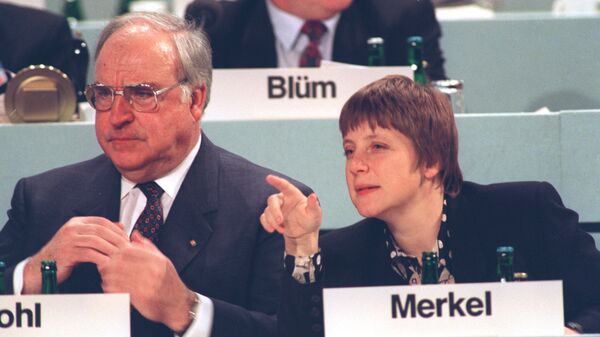 Helmut Kol  i Angela Merkel - arhivksa fotka - Sputnik Srbija
