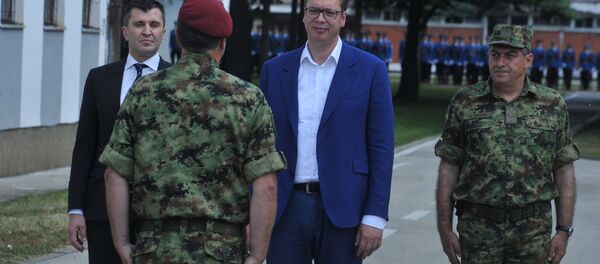 Александар Вучић у касарни Народни херој Стевица Јовановић. - Sputnik Србија