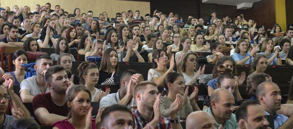 Студенти  у амфитеатру - Sputnik Србија