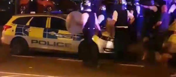 Масовни сукоб у стамфорд Хилу, Лондон. Масовни сукоб у стамфорд Хилу, Лондон. - Sputnik Србија