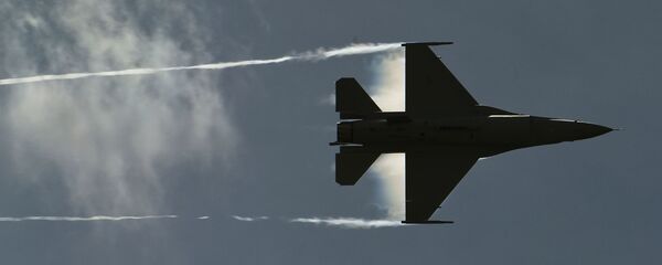 Ловац Ф-16 - Sputnik Србија