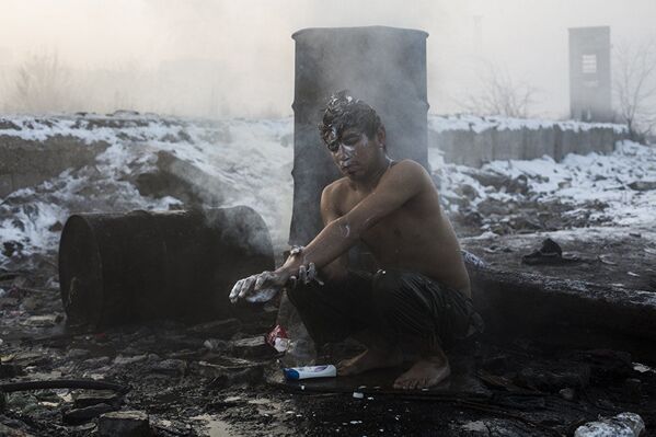 Рад шпанског фотографа Александра Мартинеса Велеса из серије „Избеглице из Београда” - Sputnik Србија