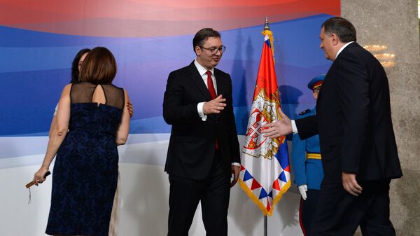 Милорад Додик честита Вучићу Милорад Додик честита Вучићу - Sputnik Србија