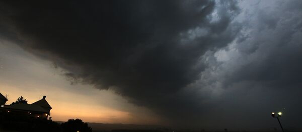 Невероватне фотографије облака оставиле су јак утисак на Новосађане. - Sputnik Србија