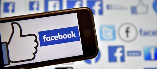 Лого друштвене мреже Фејсбук - Sputnik Србија