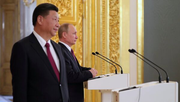 Predsednik Kine Si Đinping i ruski predsednik Vladimir Putin - Sputnik Srbija