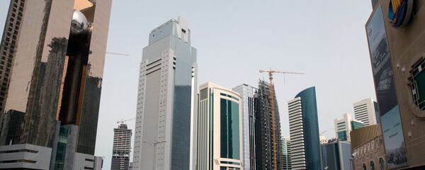 Neboderi u jednoj od centralnih ulica glavnog grada Katara, Dohi. - Sputnik Srbija