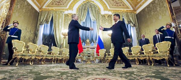 Председници Русије и Кине, Владимир Путин и Си Ђингпинг током састанка у Москви - Sputnik Србија