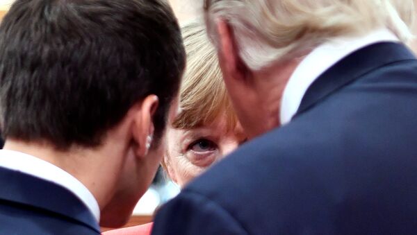 Angela Merkel između Donalda Trampa i Emanuela Makrona - Sputnik Srbija