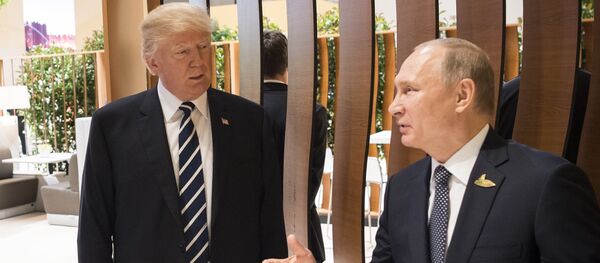 Доналд Трамп и Владимир Путин - Sputnik Србија
