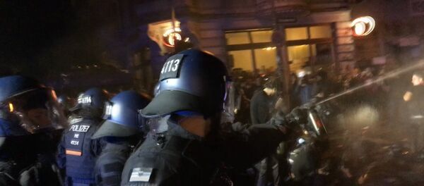 SERBIA_Беспорядки в Гамбурге - Sputnik Србија