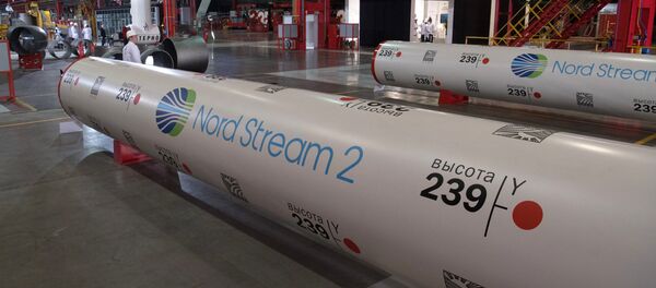 Цев будућег гасовода Северни ток 2 у фабрици за производњу цеви у Чељабинску - Sputnik Србија