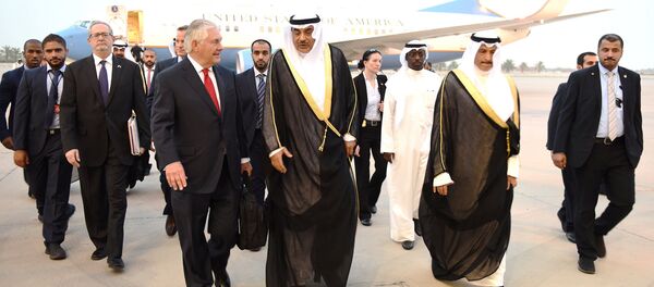 Рекс Тилерсон и министар спољних послова Кувајта шеиком Сабахом ал Халидом ал Сабахом - Sputnik Србија