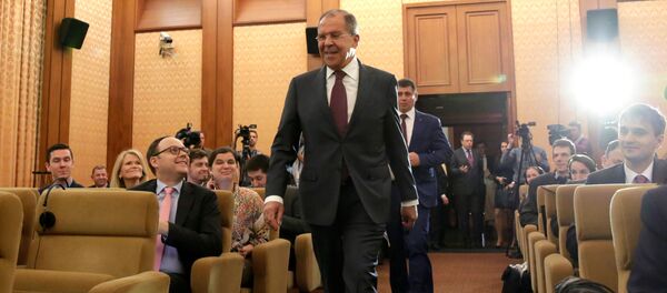 Ministr inostrannыh del Rossii Sergeй Lavrov v posolьstve Rossii v Vašingtone - Sputnik Srbija