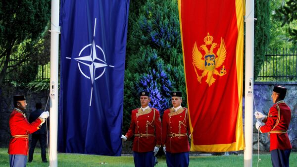 Podizanje crnogorske zastave u sedištu NATO-a - Sputnik Srbija