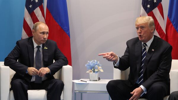 Predsednik Rusije Vladimir Putin i predsednik SAD Donald Tramp - Sputnik Srbija