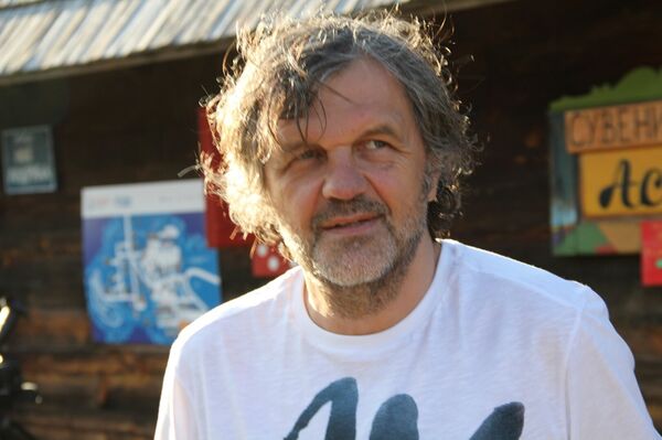 Ruska muzika odjekuje Mećavnikom Ruska muzika odjekuje Mećavnikom - Sputnik Srbija