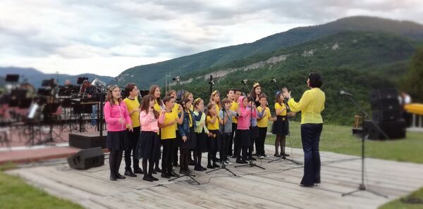 Кустурица: Титаник правили професионалци, а Нојеву барку аматери (видео, фото) Кустурица: Титаник правили професионалци, а Нојеву барку аматери (видео, фото) - Sputnik Србија