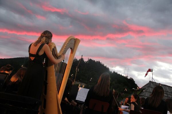 Кустурица: Титаник правили професионалци, а Нојеву барку аматери (видео, фото) Кустурица: Титаник правили професионалци, а Нојеву барку аматери (видео, фото) - Sputnik Србија