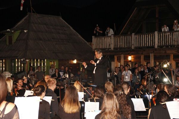 Кустурица: Титаник правили професионалци, а Нојеву барку аматери (видео, фото) Кустурица: Титаник правили професионалци, а Нојеву барку аматери (видео, фото) - Sputnik Србија