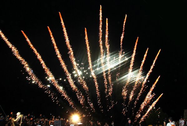 Велики ватромет је обележио отварање 5. „Бољшој“ фестивала. - Sputnik Србија