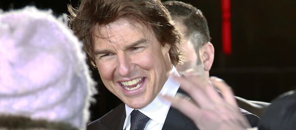 Tom Kruz među obožavaocima na premijeri filma u Japanu. - Sputnik Srbija