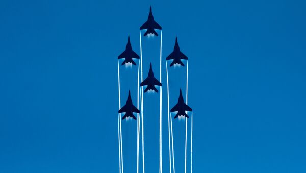 Lovci MiG-29 akrobatske grupe „Striži“ - Sputnik Srbija